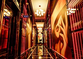 KTV設(shè)計(jì)中地面要采用哪些材料？