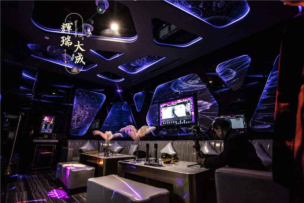 金鼎KTV設(shè)計(jì)現(xiàn)場(chǎng)實(shí)景圖